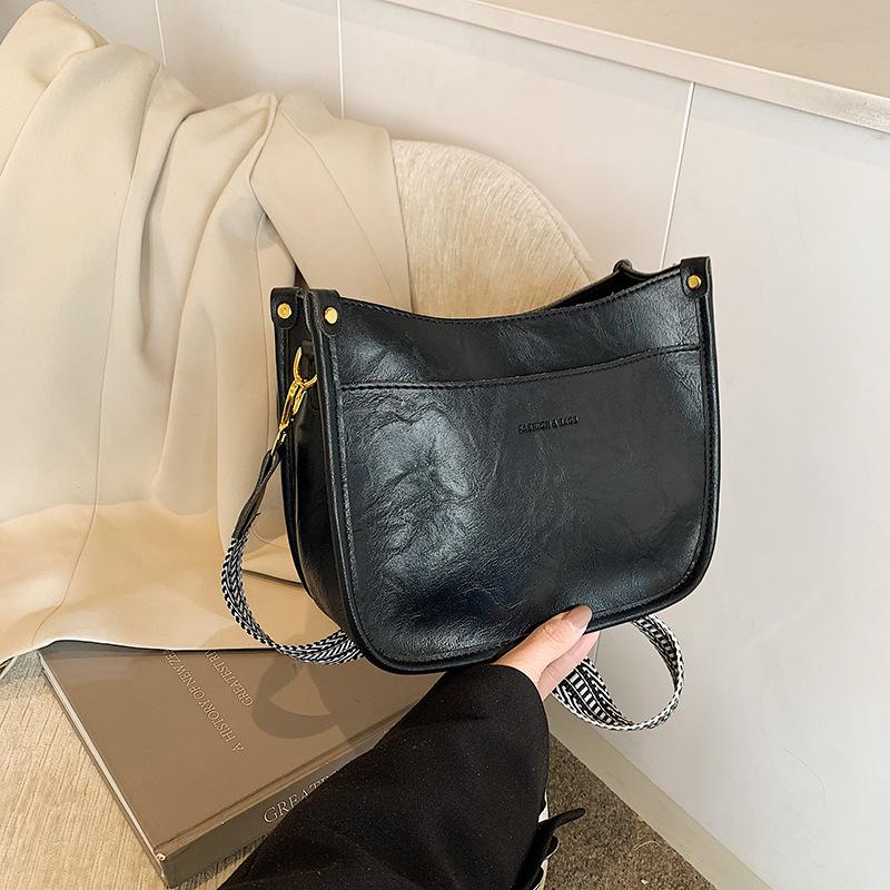 

Retro bag women s autumn and winter versatile 2 new casual broadband shoulder messenger bag premium bucket bag