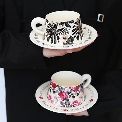 Bardak Takımı – Kahve ve çay setleri