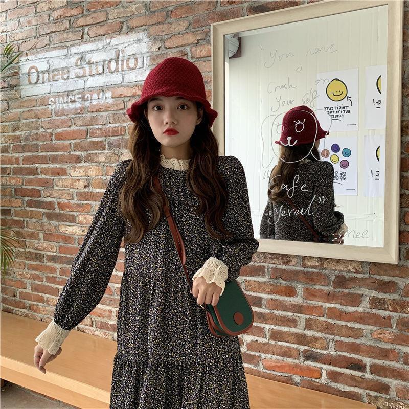 

Платье с длинным рукавом в стиле ретро с цветочным принтом 2025 для женщин – в западном стиле, свободного кроя, средней длины Large чёрный/цветочный