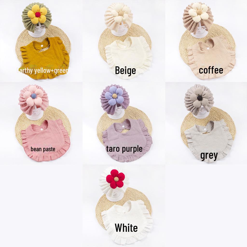 

Комплект из 2 предметов: шапочка из марли и нагрудник с оборками