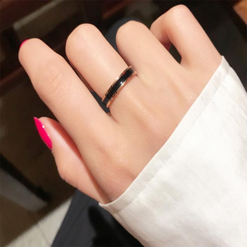 2023 High-End Black Ceramic Titanium Steel Finger Ring, Unisex Fashion, Stylish, Korean Light Luxury, No Fading
