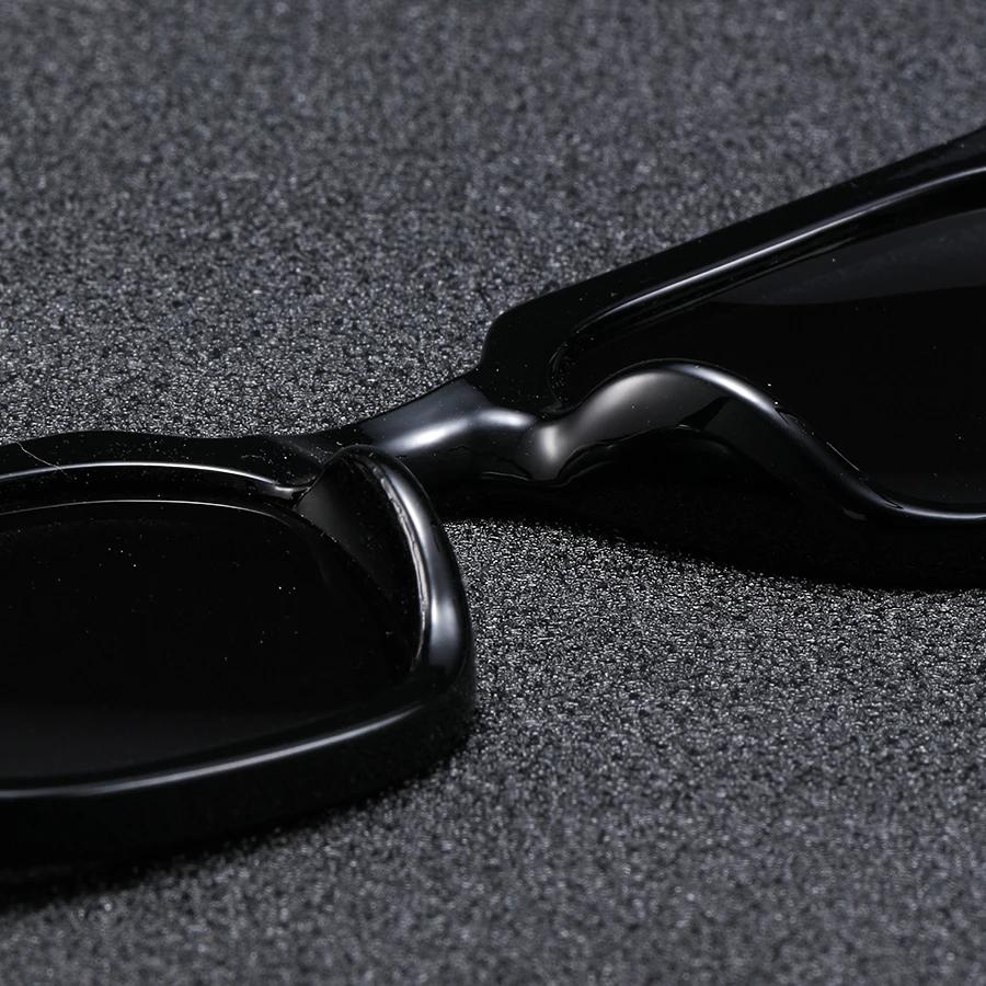 1Pc Fashionable Men's Sunglasses, Retro Stylish Trendy Rectangular Frame Glasses, Driving and Commuting, Seaside Vacation