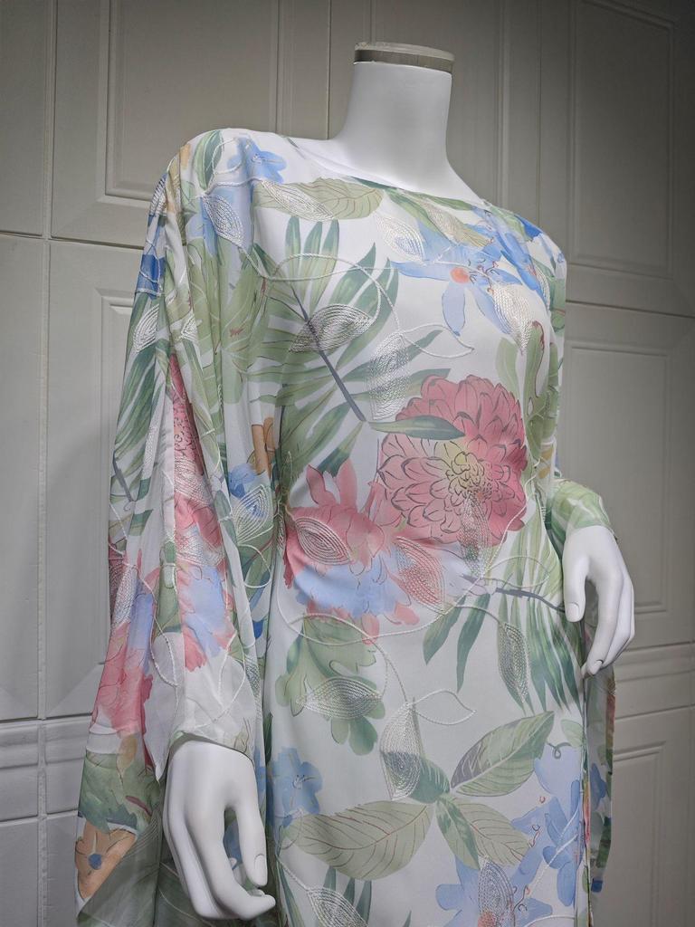 MQ140 Elegant Modest Dubai Pullover Robe: Stylish Middle Eastern Abaya for Women