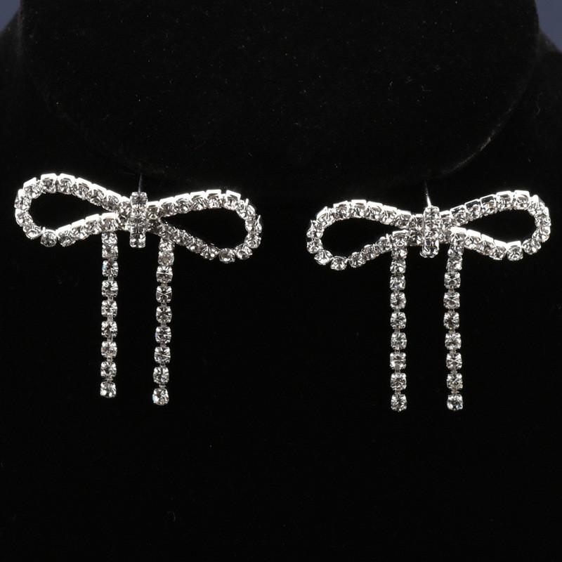 Elegant And Rhinestone Bow Necklace Earring Set Shining Claw Chain Suitable For Parties And Gifts Fashion Accessories For All Seasons