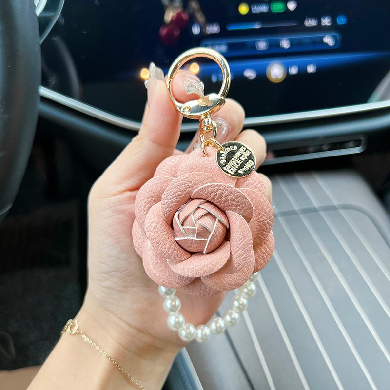 Yogodlns Creative Camellia Rose Pearl Chain Car Keychain Elegant Flower Decorative Accessory Bag Hanger Pendant Small Gift