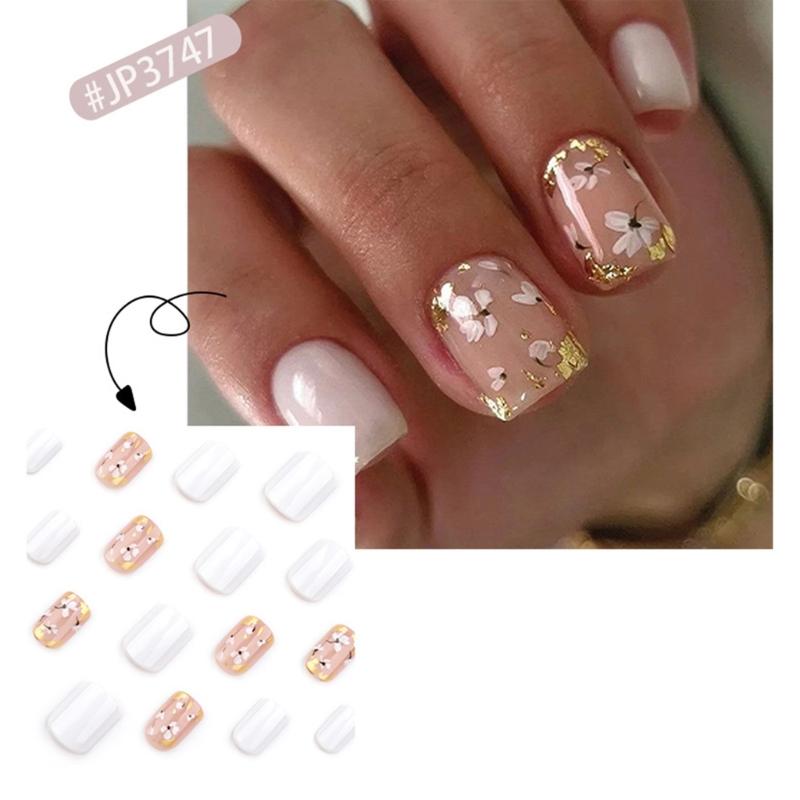 24pcs Short Square Press On Nail White Flower Designs Gold Foil False Nail Stick On False Nail For Women And Girls