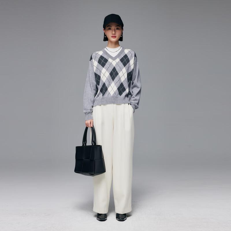Paluopo V-Neck Argyle Cashmere Sweater