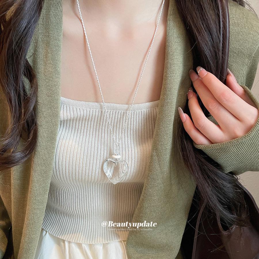 Elegant Geometric Glass Heart Necklace - Semi-Transparent Stone Look, Versatile Sweater Chain for Women