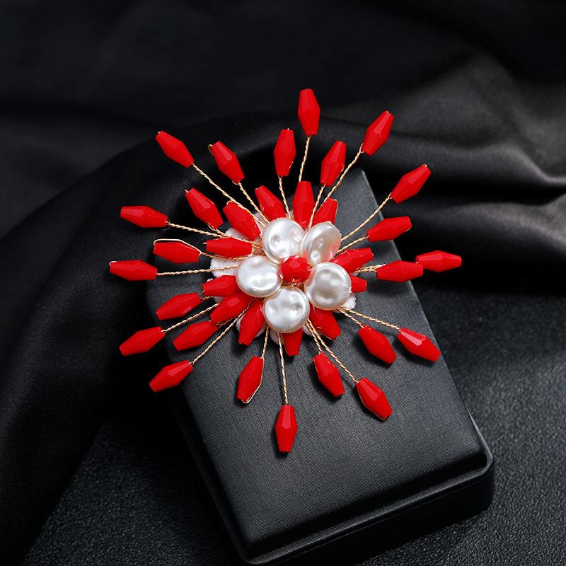2022 New Creative Luxury Pearl Brooches Pins For Women Elegant Rhinestone Snowflakes Flower Accessories Lady Wedding Party Gift