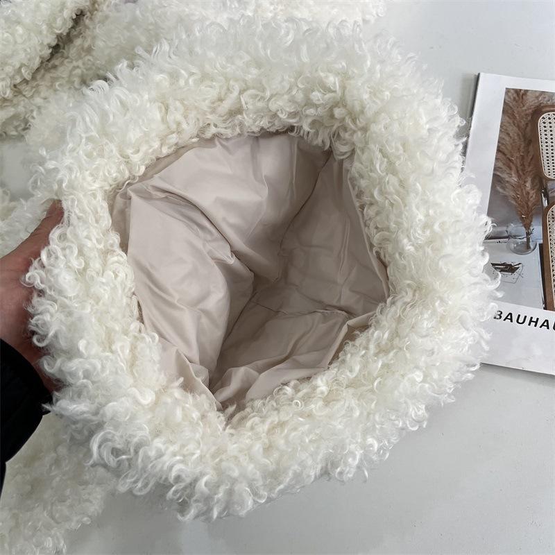 

New down cotton double hairball Mongolian hat versatile winter student men and women snow ear protection warm bucket hat M（56-58cm） чорний