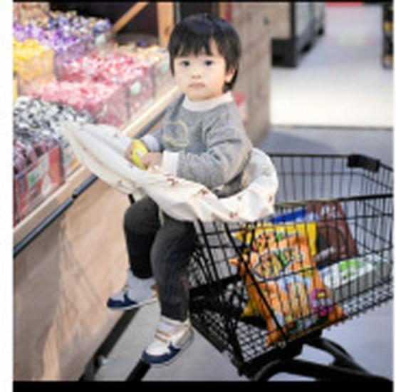 

Портативный детский стульчик для кормления в корейском стиле с ремнями безопасности