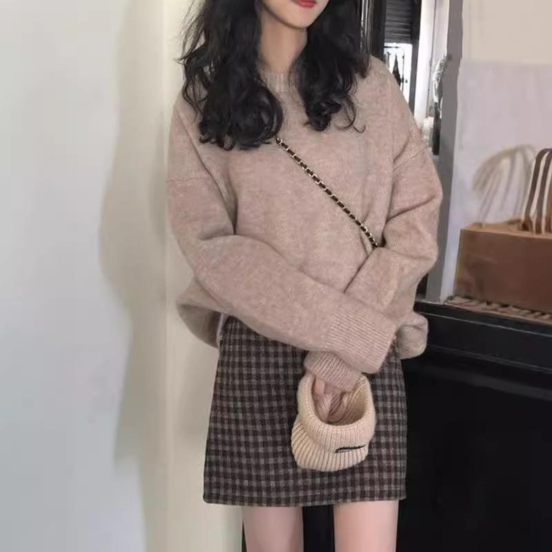 Retro Design Soft Waxy Round Neck Pullover Sweater Women's Autumn and Winter New Loose Lazy Wind Knitted Sweater Top