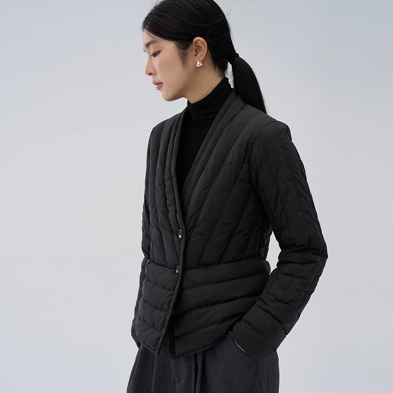 Trendy Women's Slimming V-neck Down Vest - Winter 2026 Fashion, Casual Wear with Gentle Light and White Duck Down