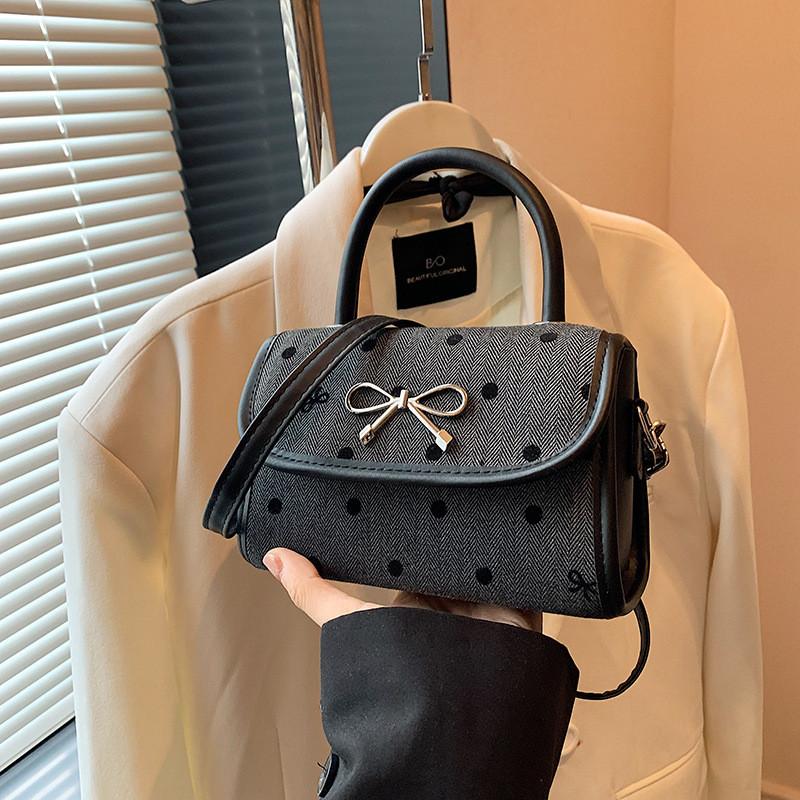 Fashionable Womens Crossbody Small Square Bag With Unique Bow Accent And Heart Prints