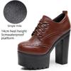 Brogue Damenschnürschuhe im britischen Stil aus Leder mit klobigen Absätzen, High Heels, wasserdichter Plateau-Sohle, runder Spitze, tiefem Ausschnitt