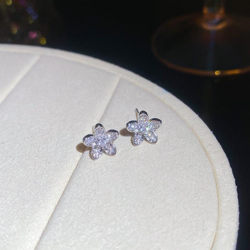 Luxury zircon butterfly ring flower stud earrings bracelet ring set fashionable light luxury cold style high-end jewelry