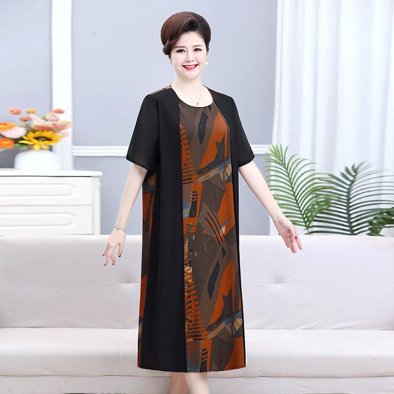 Elegant Plus Size Chiffon Patchwork Dress for Mature Women - Summer Short Sleeve, Stylish Two-Piece Look.