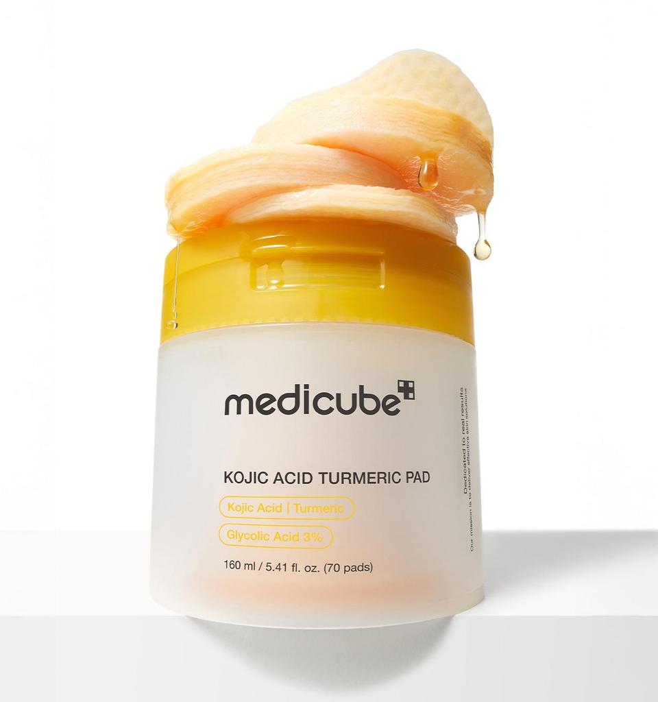 MEDICUBE KOJIC ACID TURMERIC TONER PAD (70 Pads)