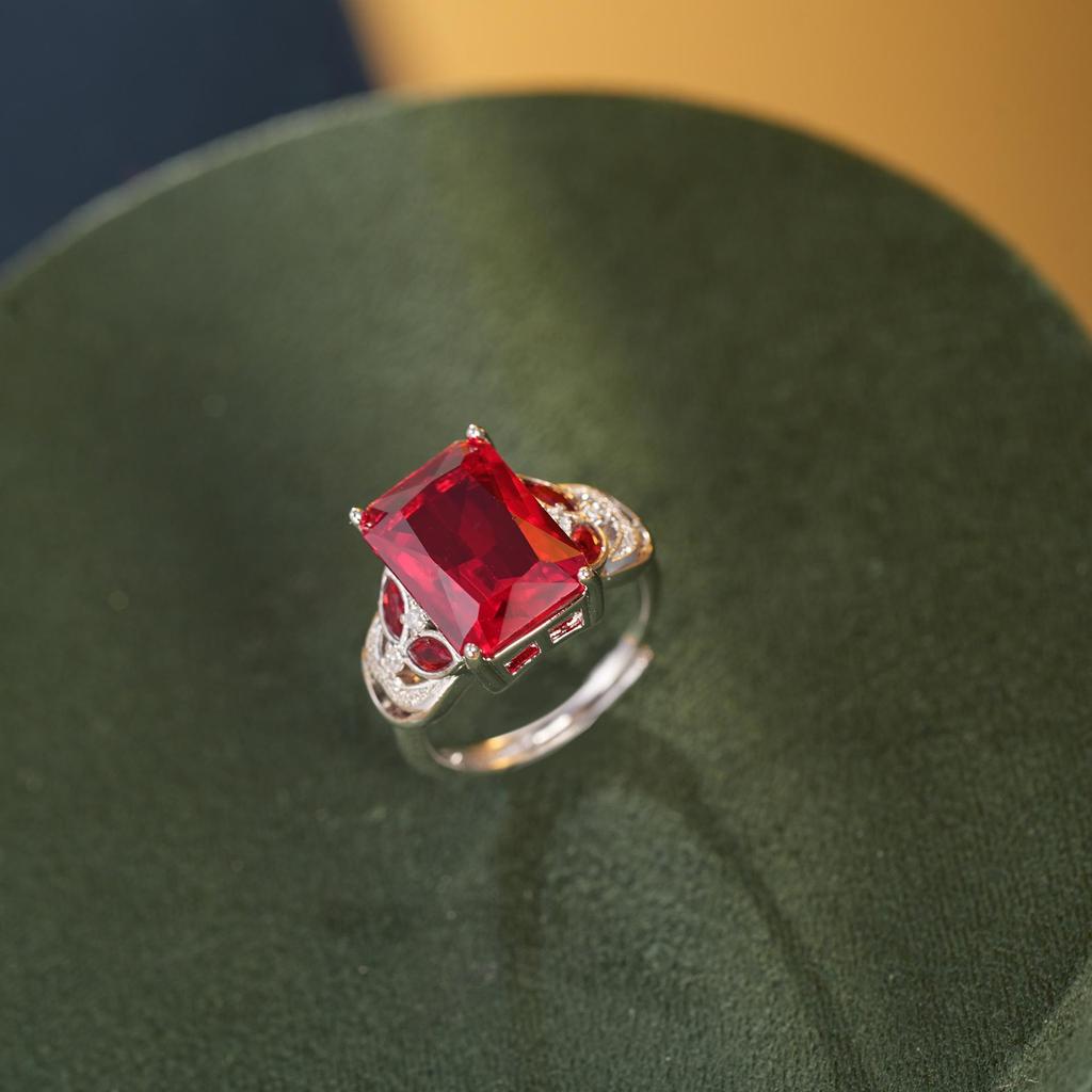 Elegant Ice Flower Cut Square Ring for Women - High-End Red Stone Fashion Accessory
