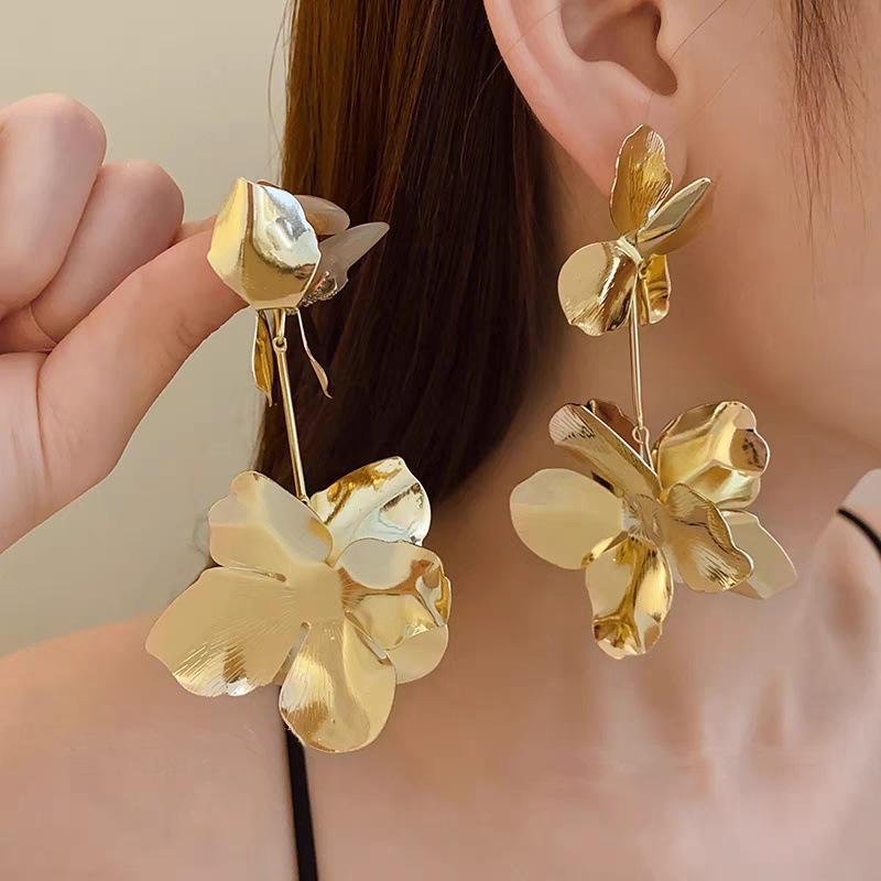 Women s Retro Fashion Multi-layer Flower Tassel Earrings золотой