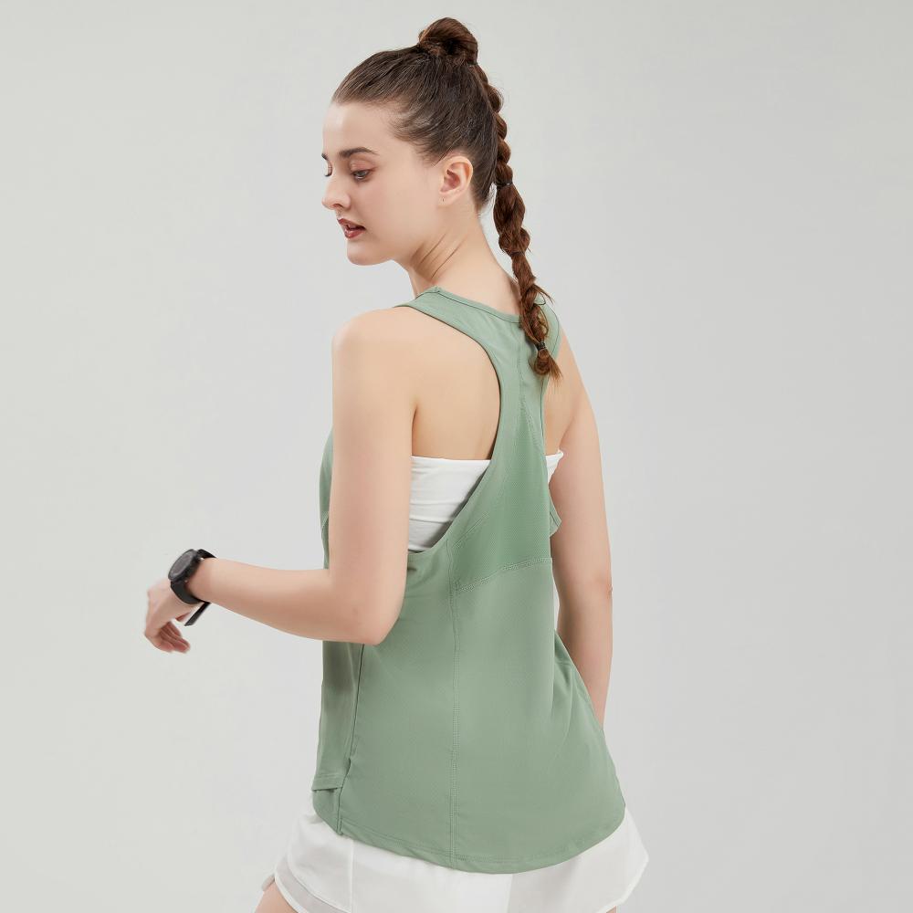 Quick-Dry Breathable Mesh T-Shirt: Casual, Sweat-Wicking, Loose-Fit for Running & Training