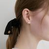 [Worn by Le Seraphim Sakura] Line Hoop One Touch Earrings (E066_gold Small)
