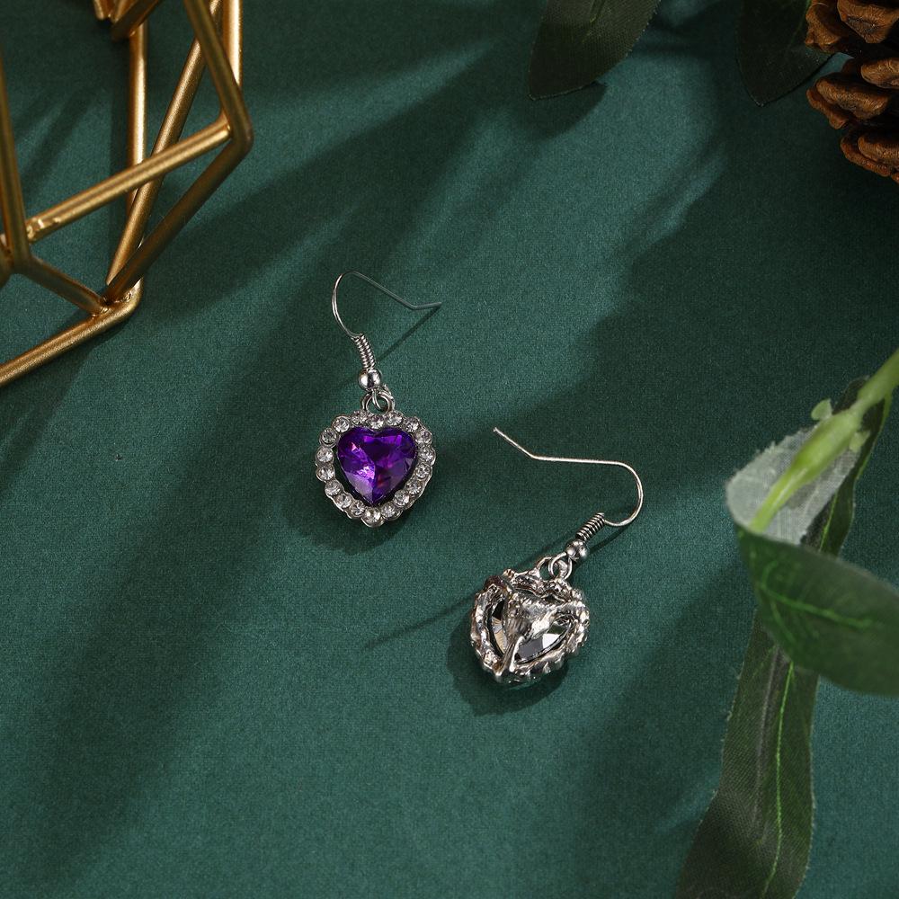 Colorful Crystal Heart Earrings - Fashionable and Versatile 