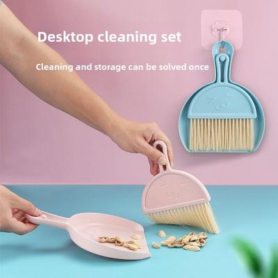 Smiley Desktop Mini with Dustpan Computer Clutter Cleaning Brush