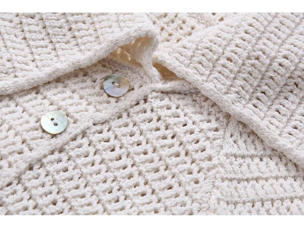 2024 Autumn Women's European & American Style Vacation Long Sleeve Knitted Top with Turn-Down Collar