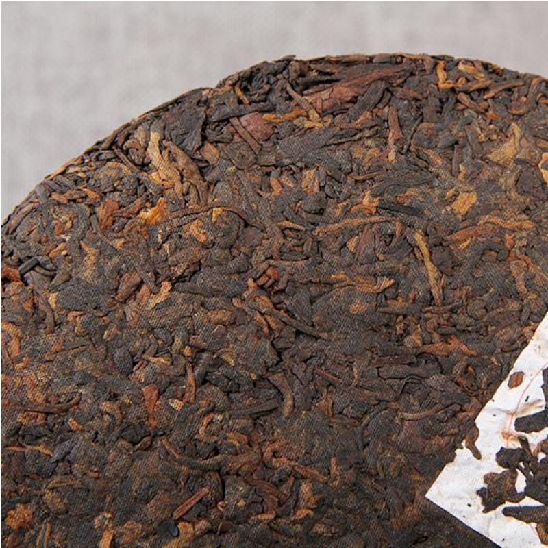 357g Menghai Zralý Puerh Čajový Koláč Gongbing Pu-erh Vařený Čaj Yunnan Starý Pu'er Čaj