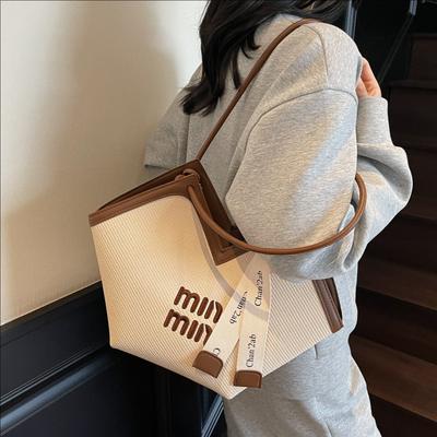 Large Capacity Tote Bag Women's Fashion Versatile Bag Casual Commuter Shoulder Bag