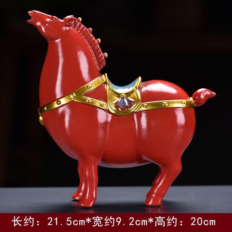 

Традиционная китайская красная керамическая статуэтка лошади в стиле династии Тан, изысканное произведение искусства, современный декоративный орнамент, подарок