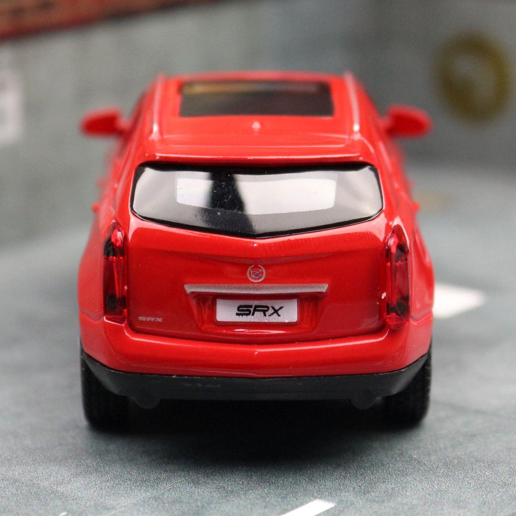 1/43 Cadillac SRX SUV Diecast Metal Toy Car Model for Children Pull Back Vehicle Miniature Collection Gift Kid Boy Match Box