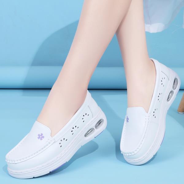 Fashion Summer Shoes Ladies Autumn Tennis Female Soft Genuine Leather Sneakers 2025 Fall Breathable Moccasins Nurse White White Sneakers