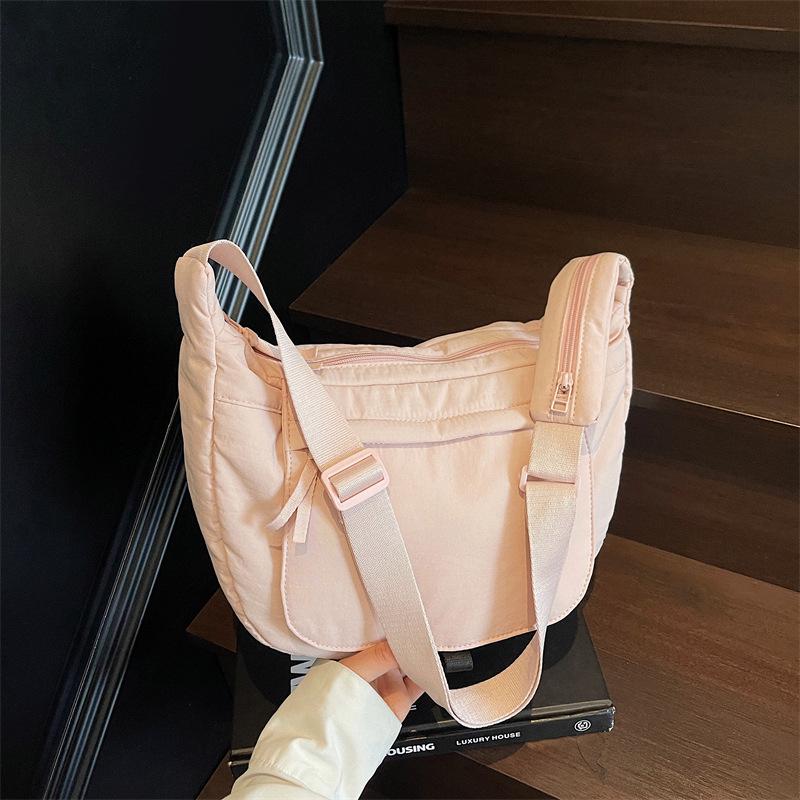 Korean Style Versatile Nylon Shoulder Bag - Large Capacity Crossbody