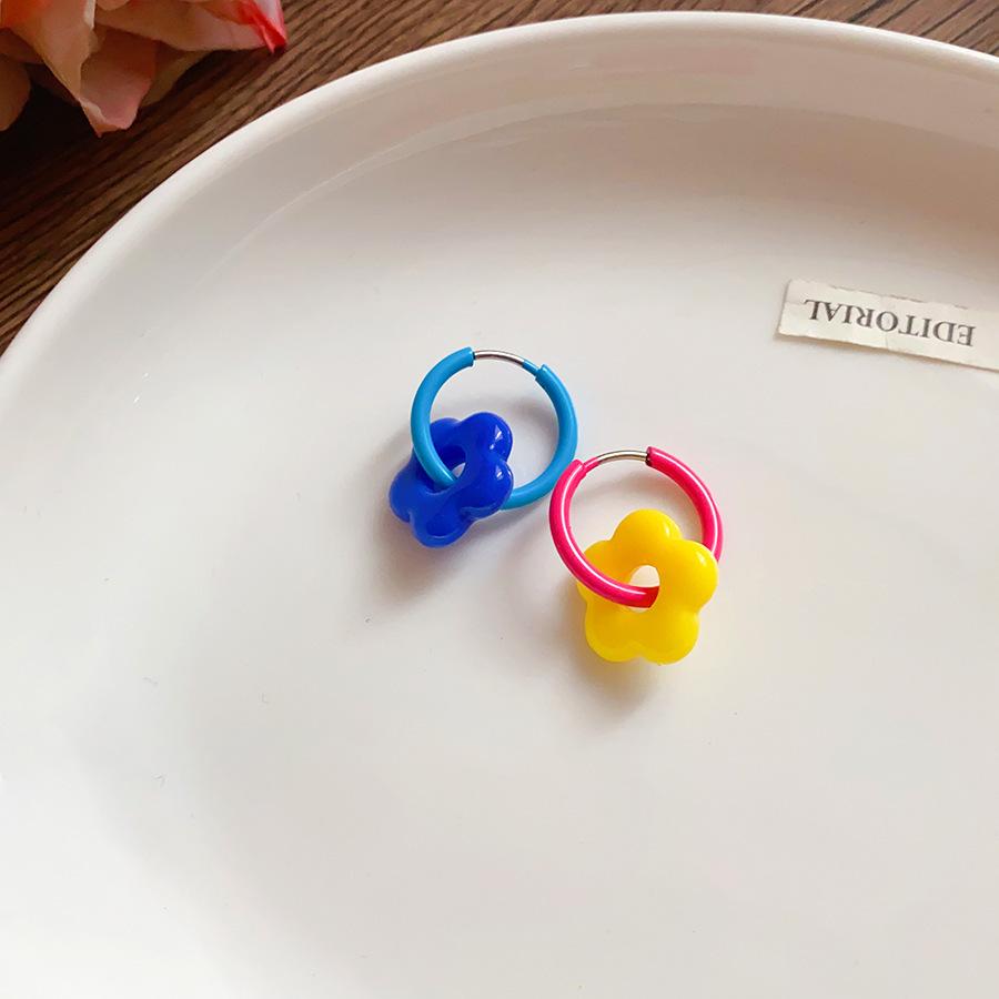 Dopamine contrasting color glazed flower ear buckle simple sweet small fresh earrings fashionable niche versatile earrings