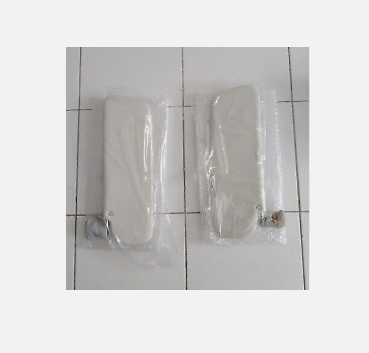 

TOYOTA Genuine Land Cruiser Sun Visor 74310-90303 74320-90303