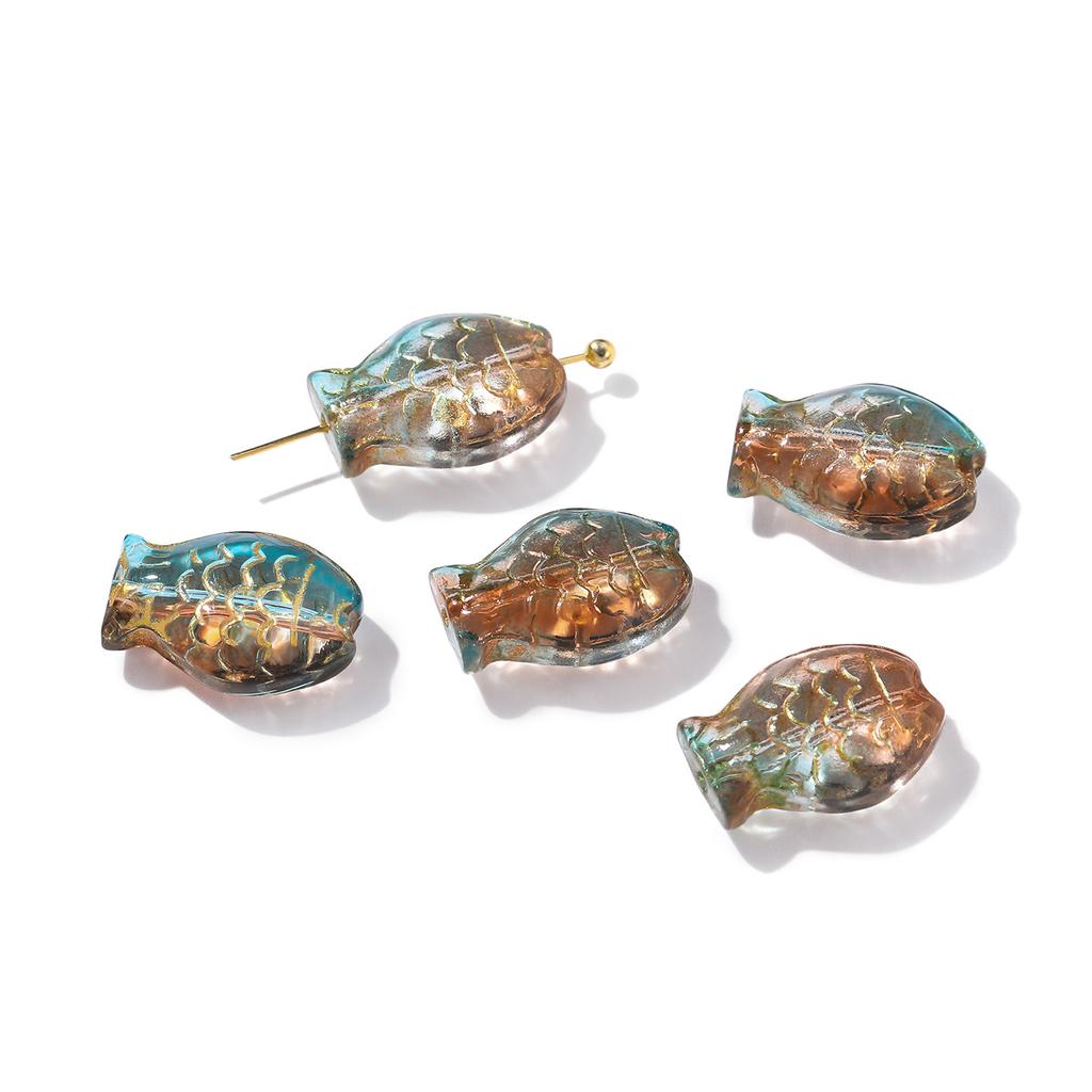 10pcs 10*14.5mm Glass Golored Small Fish Shaped Beads with Golden Edge Spacer Beads for DIY Jewelry Earrings Bracelets Supplies