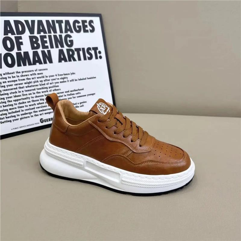 Retro dad shoes autumn and winter new comfortable leather casual board shoes qs