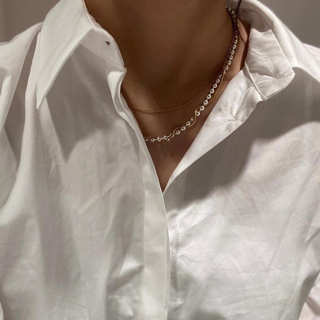 Premium Metal Copper Plated 18K Real Gold Fashionable High Street Color Matching Black Agate Wrapped Snake Bone Chain Personalized Unique Necklace
