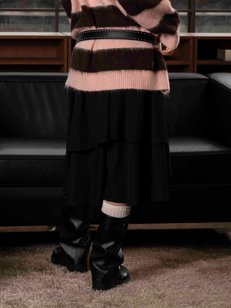 The Green Lab Asymmetrical Flare Skirt [Black]