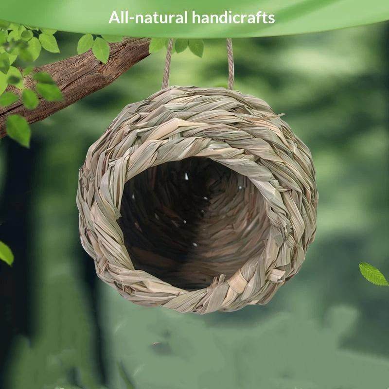 Breathable Woven Hanging Bird Nest Natural Handmade Birdhouse Safe Parrot Hideout for Outdoor Garden Patio Yard Pet Bird Bedroom