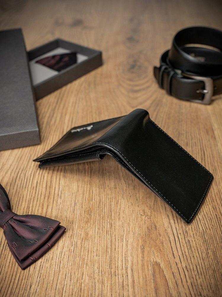 Men's Leather Wallet In Horizontal Version with RFID Stop Membrane - Pierre Andreus