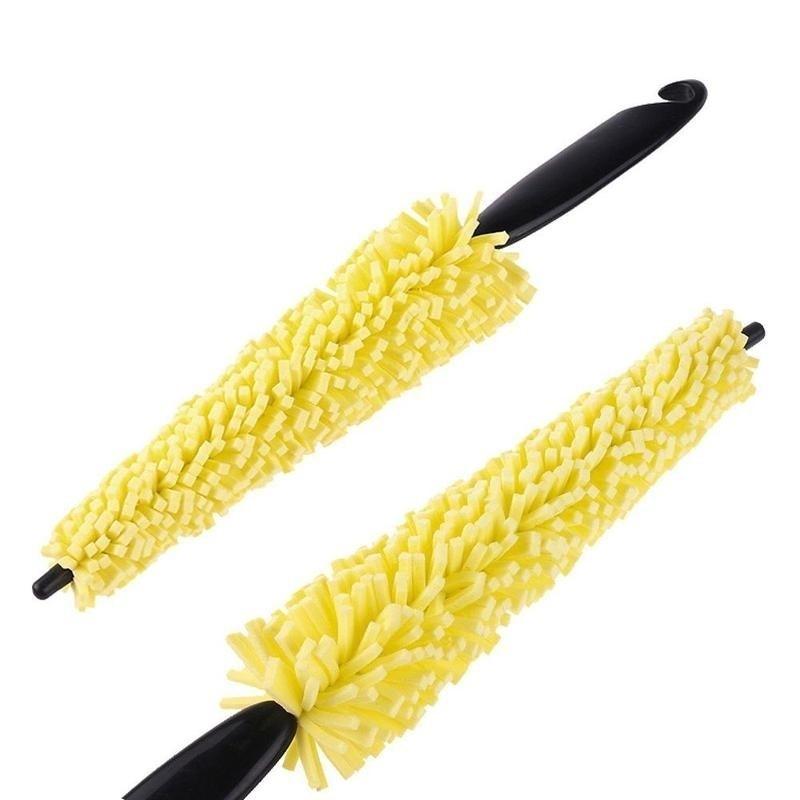 New Selling Car Wheel Brush Practical Black Plastic Handle Yellow Sponge Wheel Tire Rim Brush 1 Pc