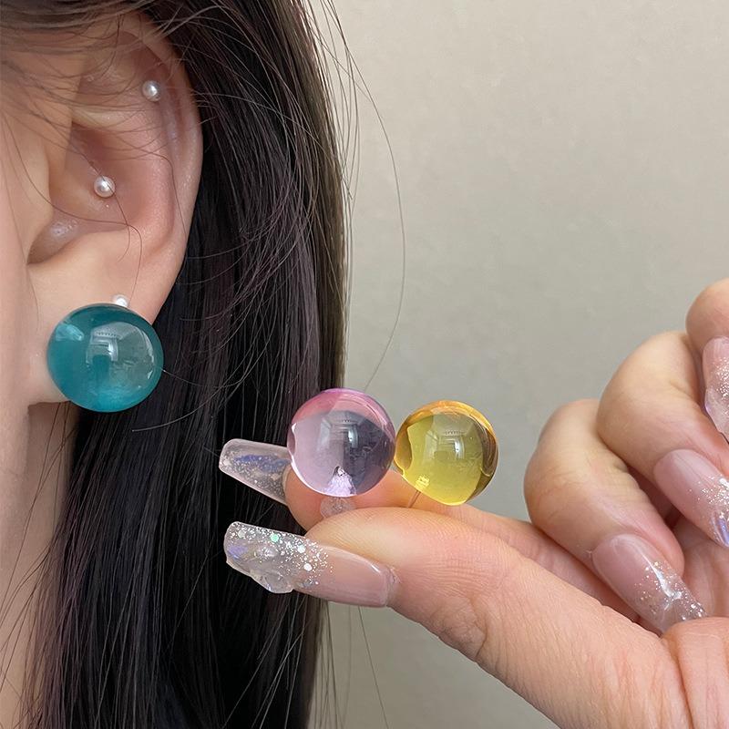 Korean version of dopamine color spherical earrings women's new fashion resin stud earrings sweet and cute round bead earrings