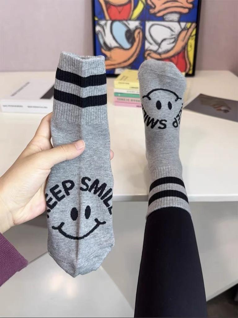 Dongdaemun Parallel Bar Striped Smiley Socks Pure Cotton Black And White Mid-Leg Socks With Shark Pants Sports Socks