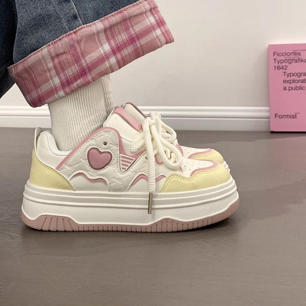 Dopamine Platform White Shoes Women's 2025 New Versatile Macaron Casual Versatile Shoes Niche Lightweight Board Shoes