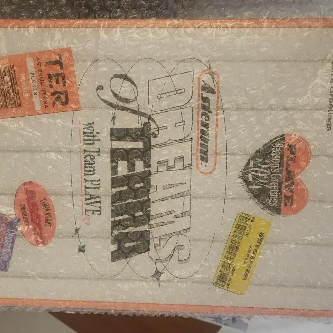 

Plave 2024 Season s Greetings Sealed