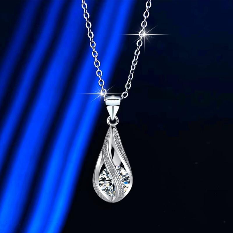 Elegant Rotating Water Drop Necklace for Women with Sparkling Rhinestones