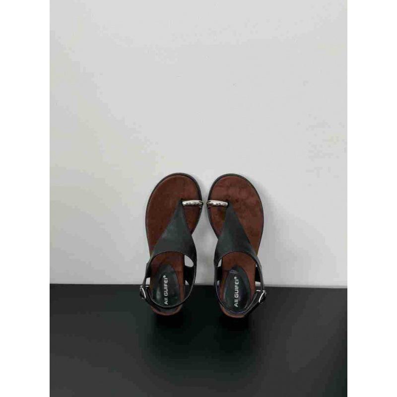 Retro one-word buckle with thick-soled wedge heel cover toe sandals women's 2025 summer new toe Roman open-toe sandals